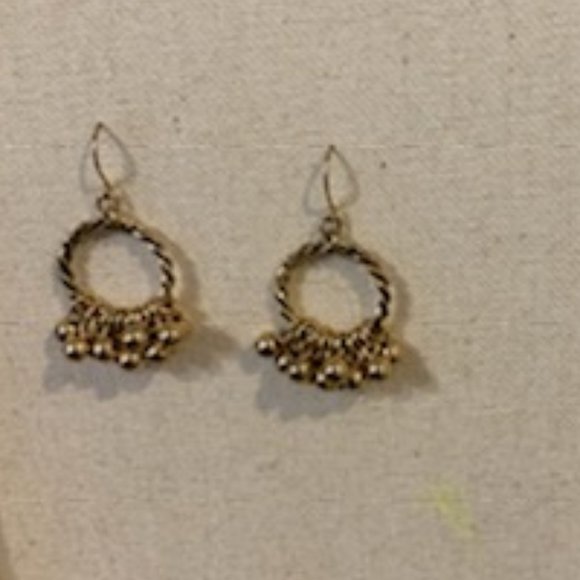 Small Circular drop earrings with Gold beads - Picture 2 of 6